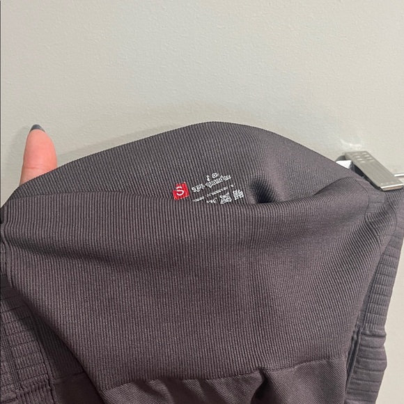 Gymshark Black Leggings - Picture 6 of 8